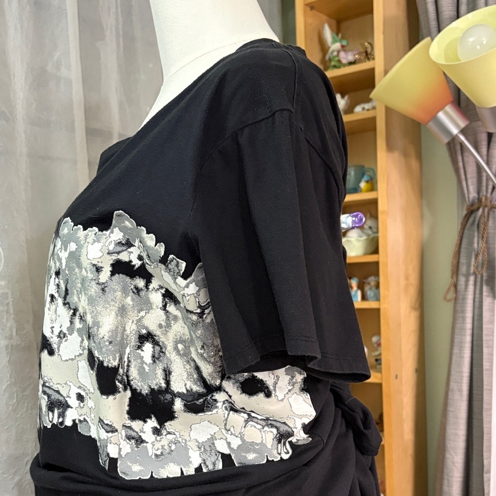 Tek Gear Monochrome Abstract Short Sleeve Tee - Picture 3 of 6